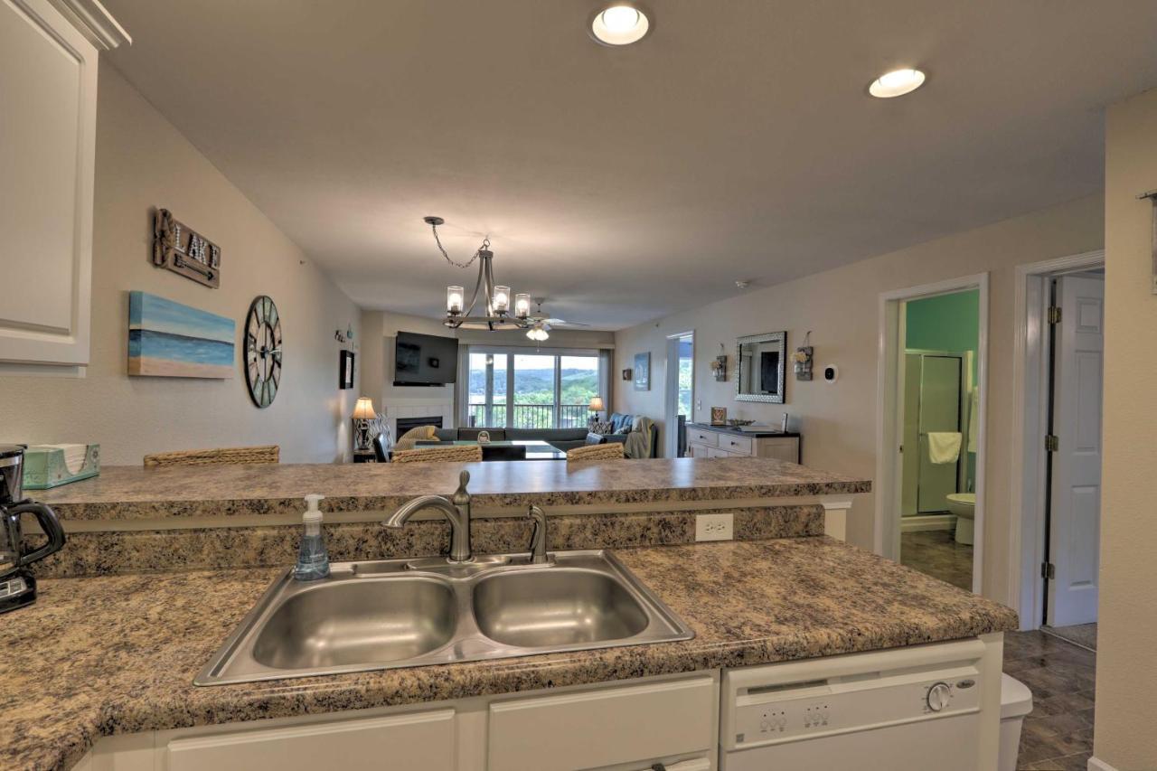 The Lake Escape With Balcony And Pool Access! Camdenton Exterior foto